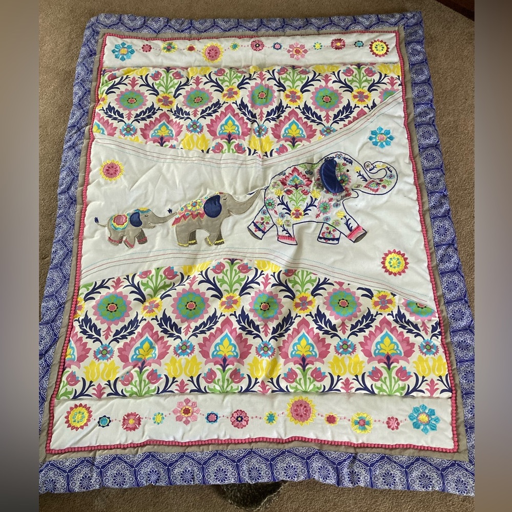 Waverly Baby Elephant Family Crib Quilt Comforter by Trend Lab, EUC, Embroidered